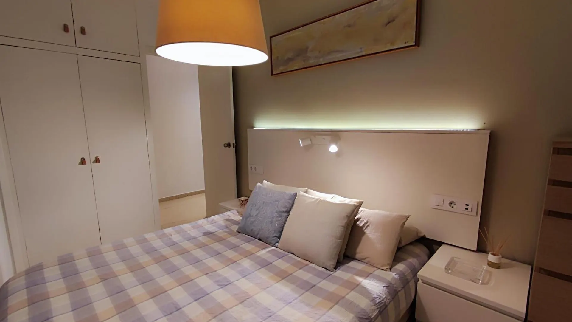 Es Cami Des Castell Apartman Blanes