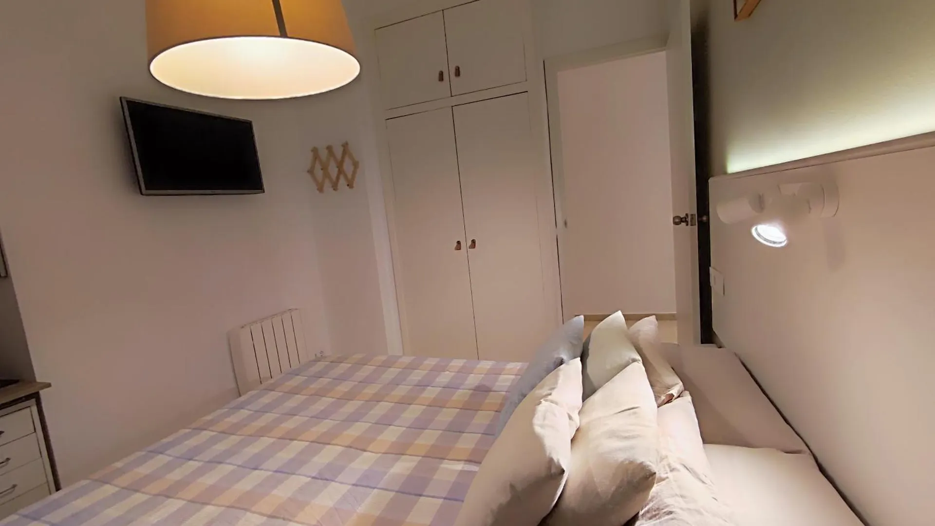 Apartamento Es Cami Des Castell Blanes 0*,  España